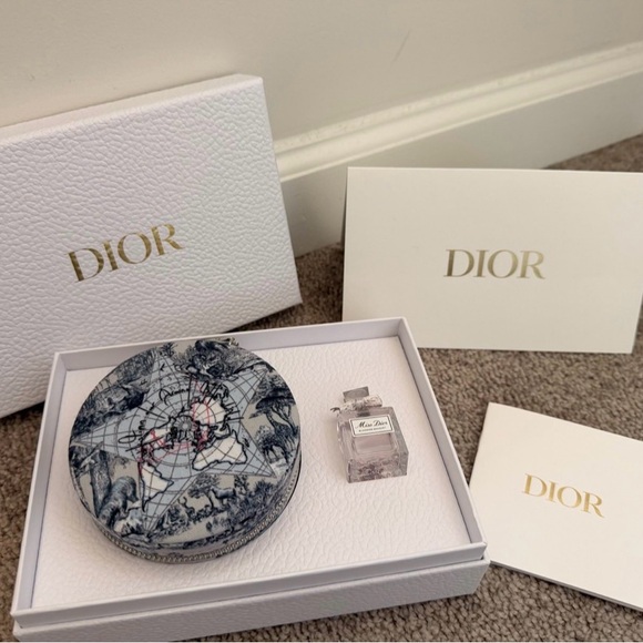 Dior Around the World Gift Set with FREE Dior Addict Lipstick Case